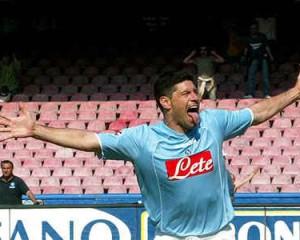 LA LINGUACCIA DEL PAMPA - Altro ex indimenticato del Napoli è Roberto Carlos Sosa, per tutti "El Pampa". Tante le reti siglate, tutte belle ed importanti, con una particolare esultanza: la linguaccia.