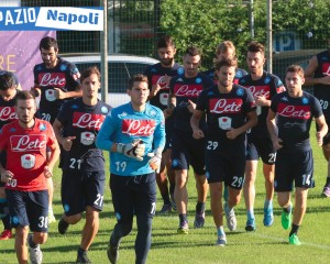 allenamento gruppo napoli rafael gabbiadini sinatti jorginho henrique higuain valdifiori maggio albiol lopez luperto