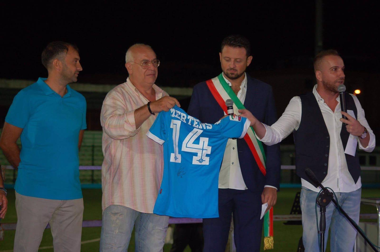 Maglia Mertens da mettere all'asta