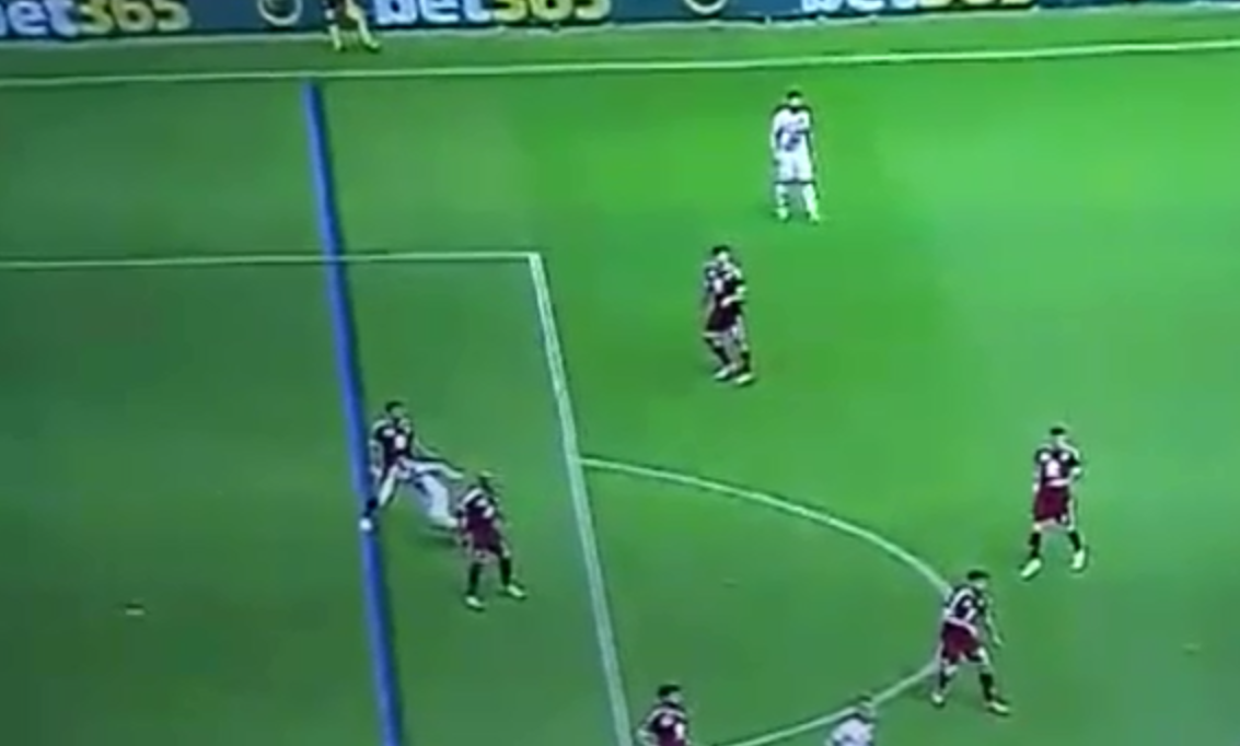 VIDEO – Fischiato un fuorigioco inesistente a Dries Mertens: guardate le immagini