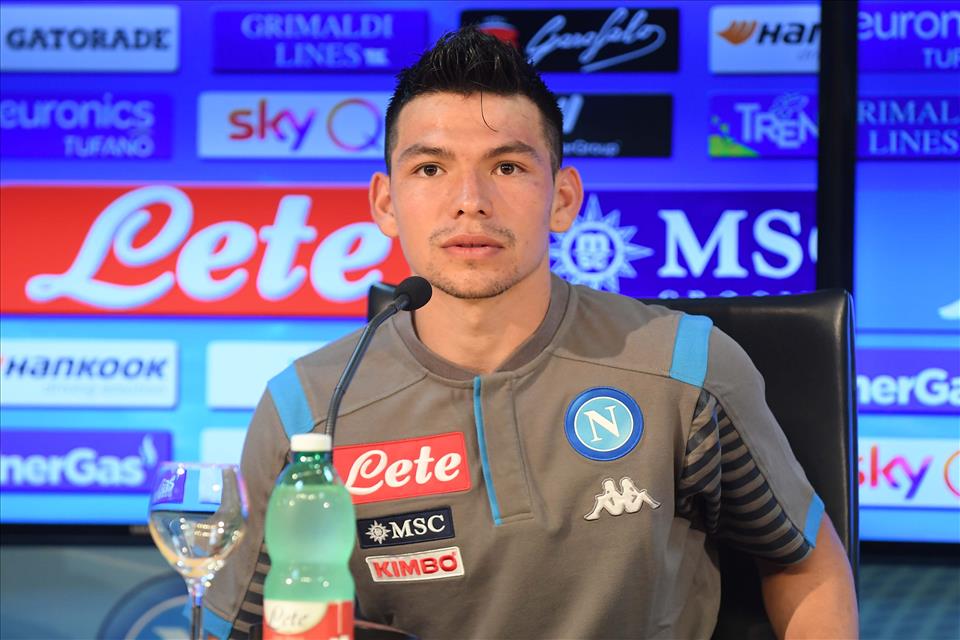 Lozano sulla scelta di Napoli "Tanti motivi, anche l'allenatore e il rapporto con i tifosi!"