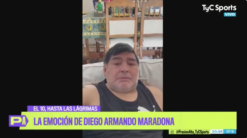 “Aiutate la gente a mangiare”, Maradona si commuove durante l’appello (VIDEO)