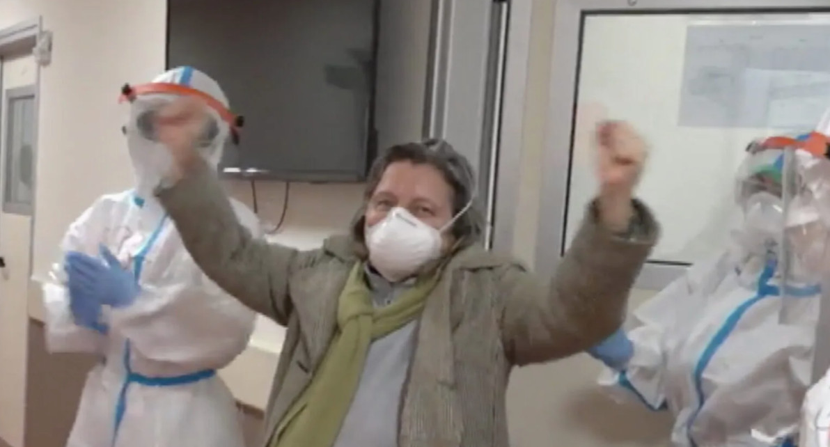 La dottoressa del Cardarelli guarita dal Covid: “Temevo di non farcela. Adesso andrò a vedere il Napoli!”