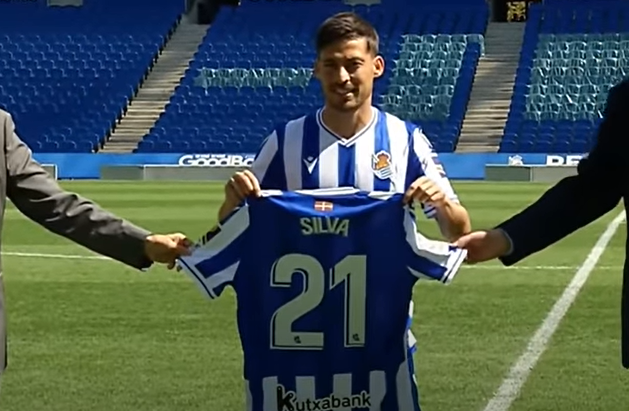 UFFICIALE – David Silva e Oyarzabal saltano il Napoli: i convocati