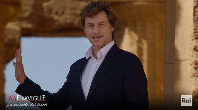 Il pensiero da brividi di Alberto Angela: “Napoli per Diego ha messo un posto in più nel Pantheon”