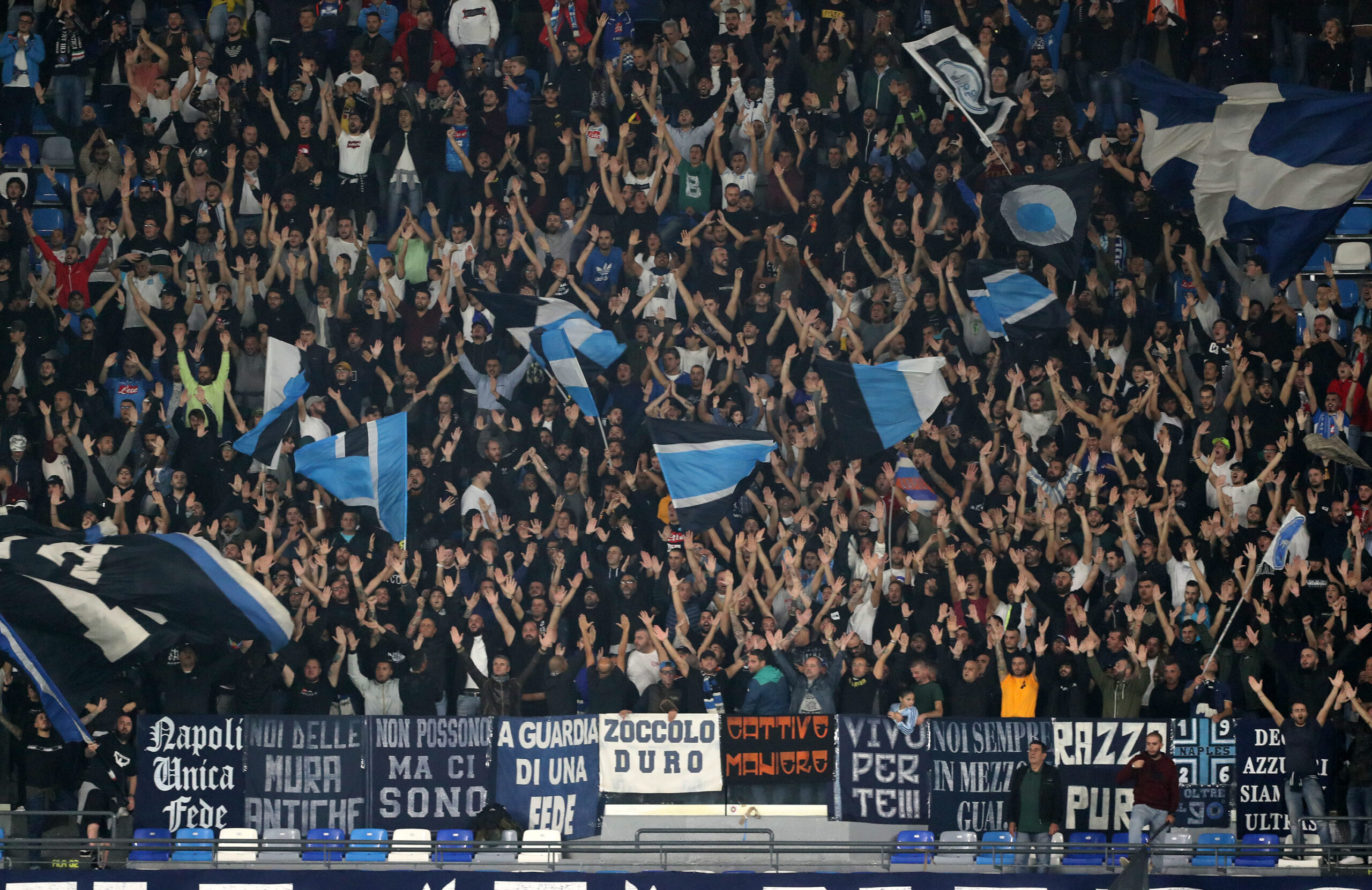 Napoli Torino tifosi Maradona