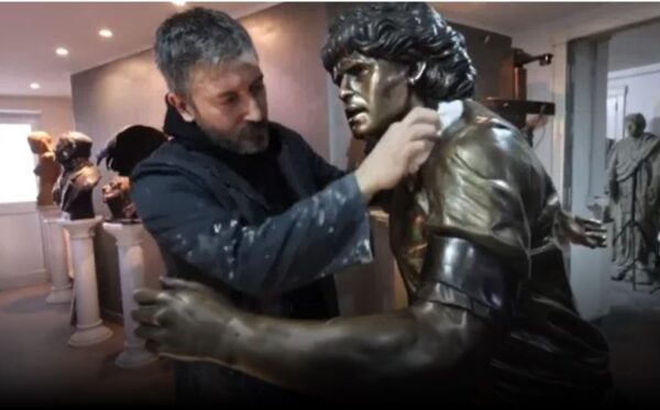 Statua Maradona Sepe Ferrante smentite
