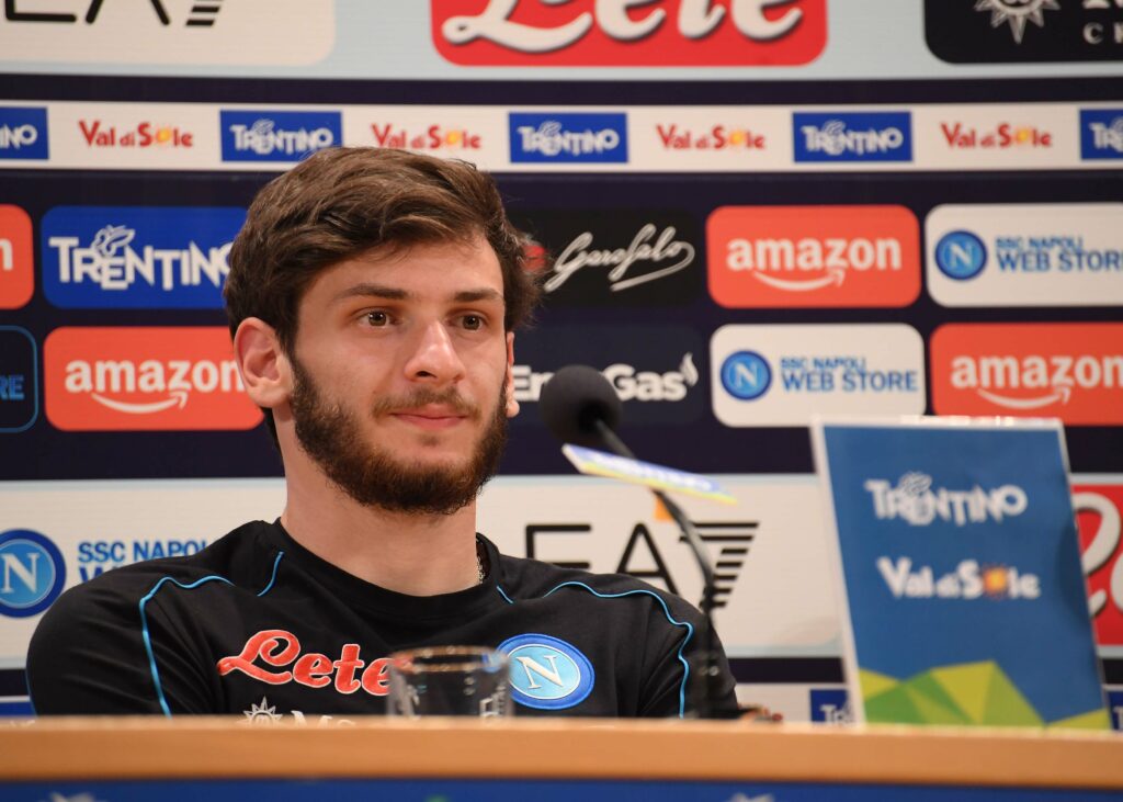 Conferenza Stampa Kvaratskhelia Napoli