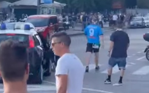 Tifoso Verona Napoli