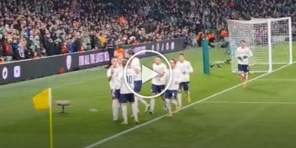 Ostegaard gör mål mot Norge: Vilken paus från Napoli-försvararen!