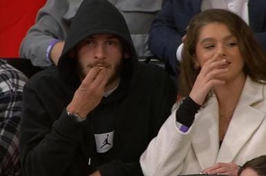 Kvaratskhelia in tribuna durante Georgia-Italia