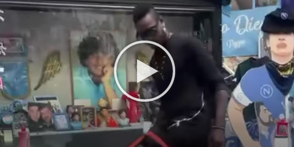 Mario Balotelli Murales Maradona