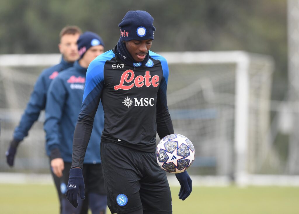 Osimhen in allenamento a Castel Volturno