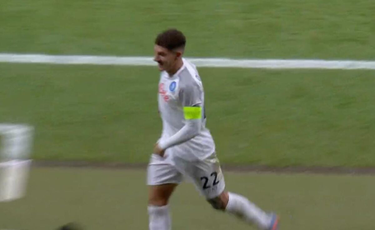 Di Lorenzo esultanza gol