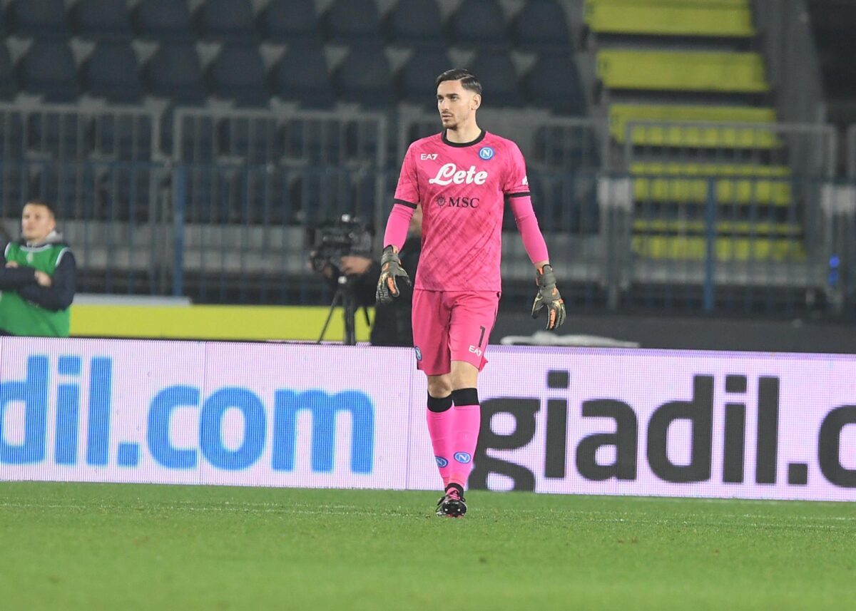 Meret in campo durante Empoli Napoli