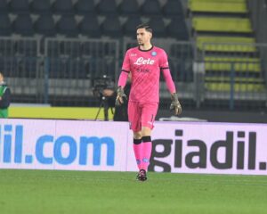 Meret in campo durante Empoli Napoli