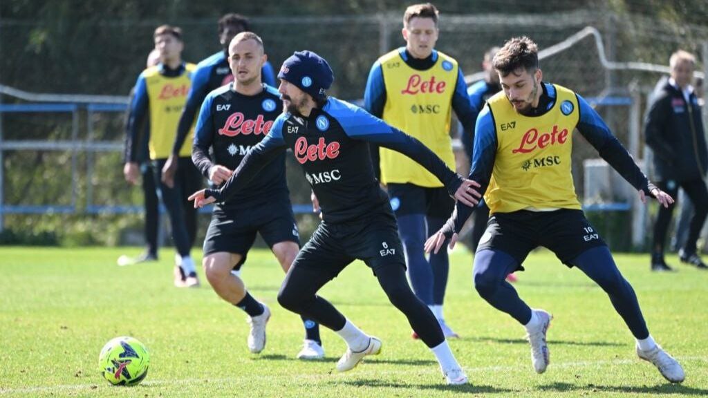 L'allenamento del Napoli al Training Center di Castel Volturno