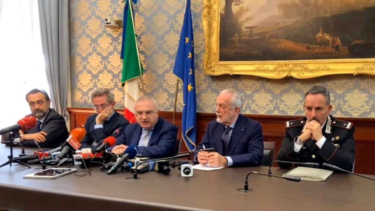 La conferenza stampa congiunta tra il Prefetto Claudio Palomba, il sindaco Gaetano Manfredi e il presidente Aurelio De Laurentiis