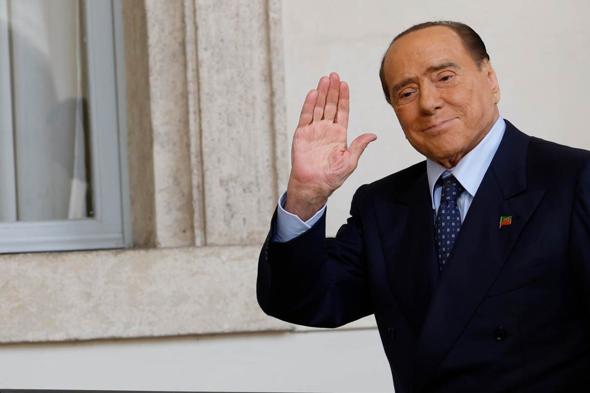 De Laurentiis parla nello speciale dedicato a Berlusconi