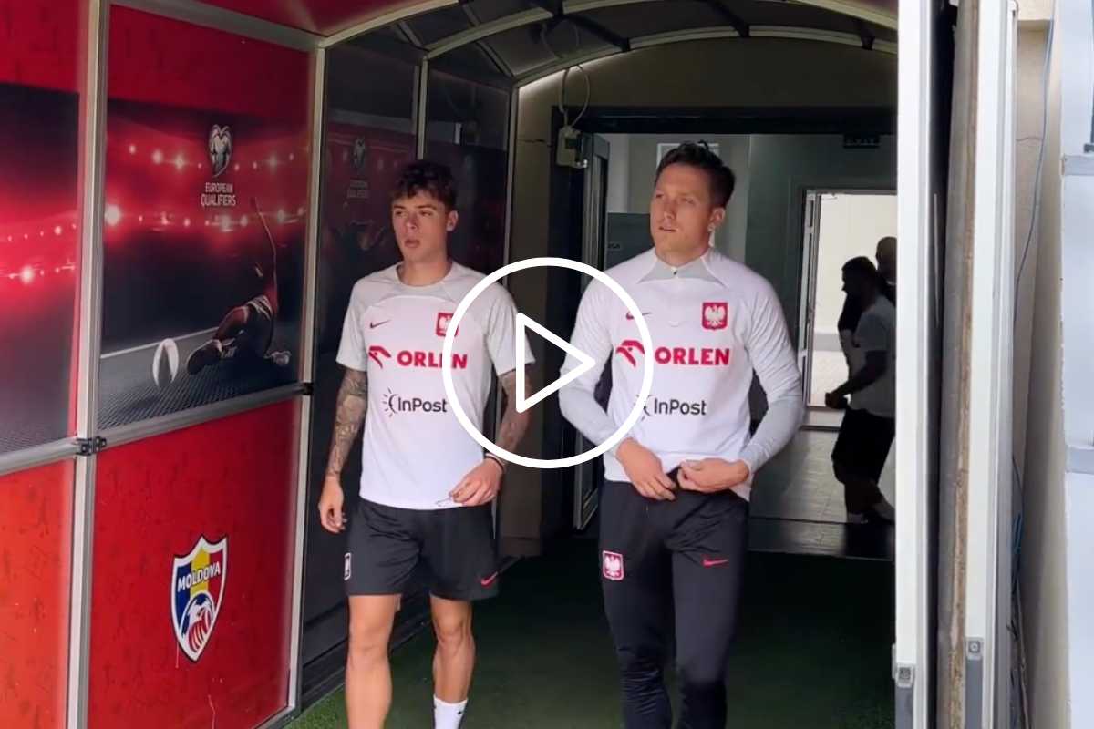 Zielinski canta in napoletano nel ritiro della Polonia