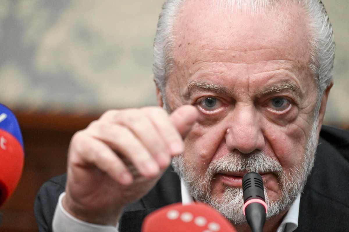 I comportamenti di De Laurentiis alla base della scelta di Radio Kiss Kiss Napoli
