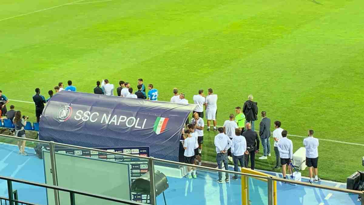 Napoli Girona, infortunio per il Napoli