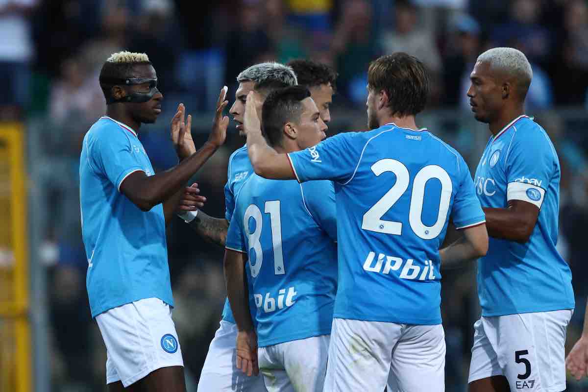 Napoli pronto a salutare un calciatore azzurro