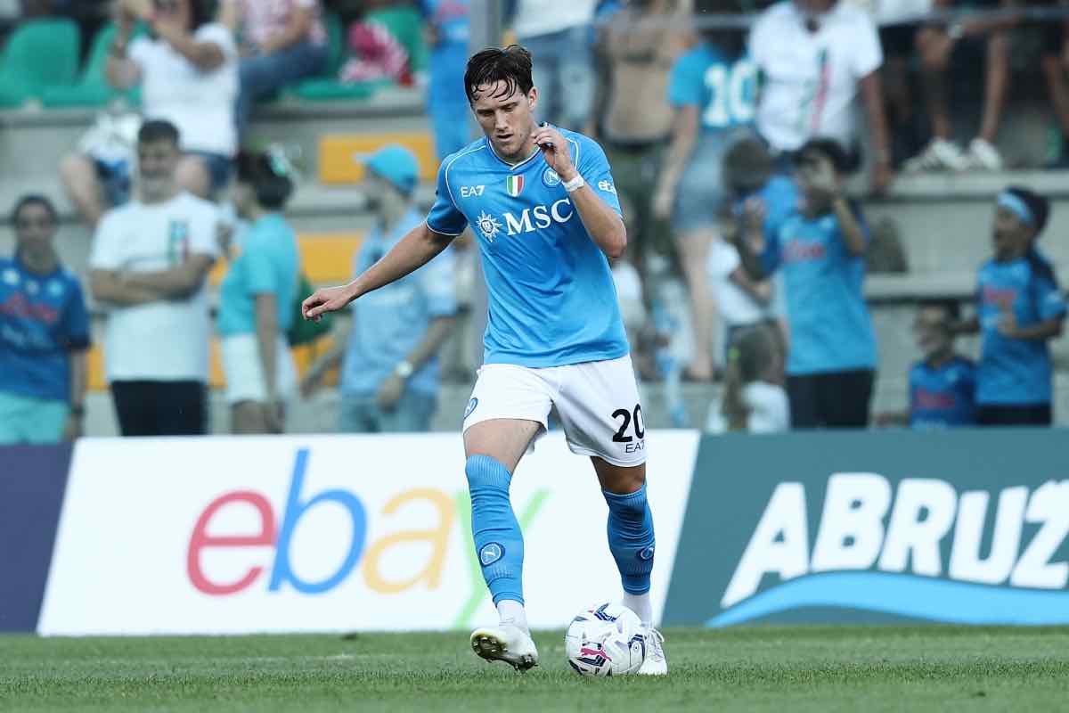 Zielinski rimane a Napoli