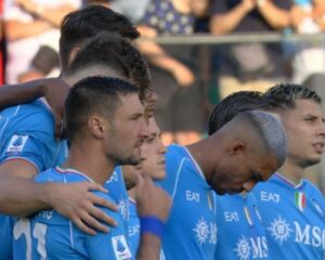 Minuto di silenzio del napoli