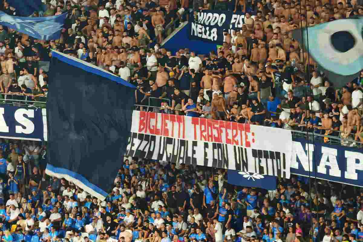 RIchiesta dei tifosi: lo striscione