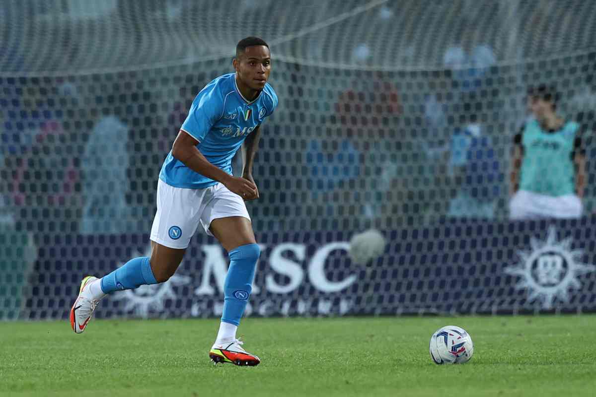 L'ex Napoli attacca il club ed il nuovo acquisto