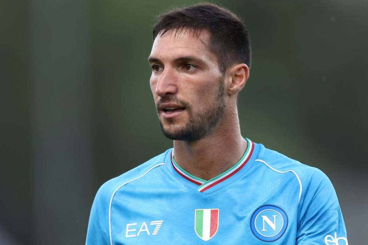Politano in campo con la maglia del Napoli