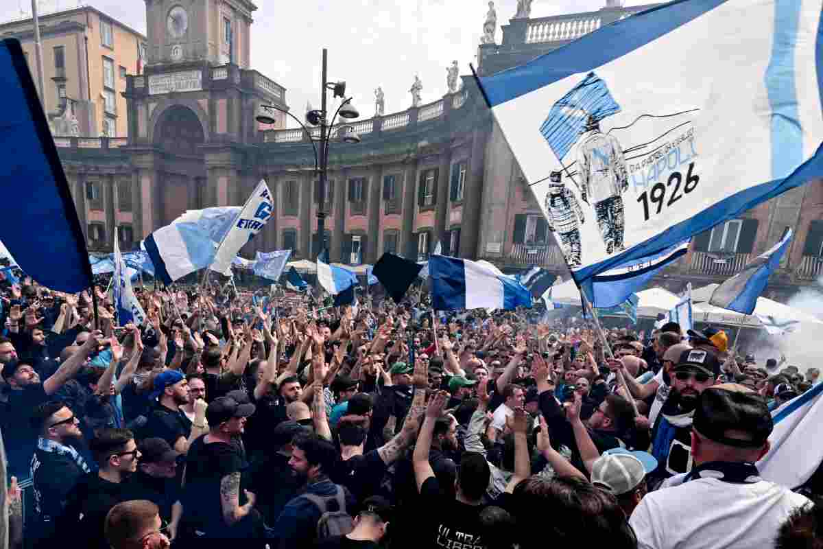 Tifosi del Napoli stupiti dalla società per l'evento a sorpresa