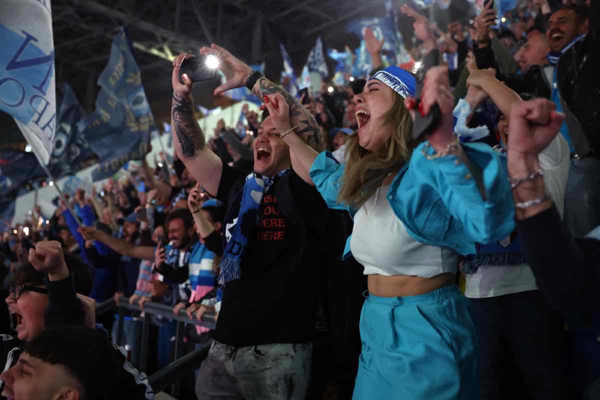 "Tifo Napoli": l'annuncio infiamma i tifosi