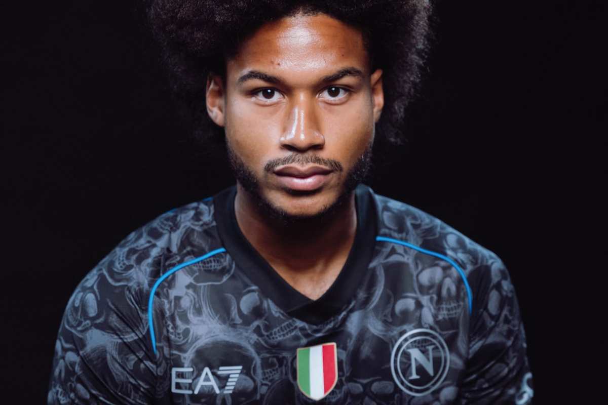 Accusa contro il Napoli per la nuova maglia