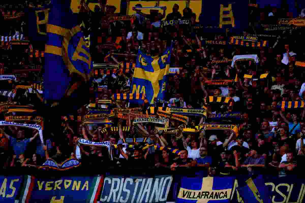 Verona tifosi Napoli