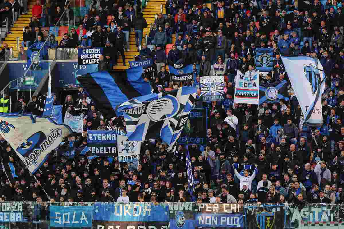 Cori beceri dei tifosi dell'Atalanta