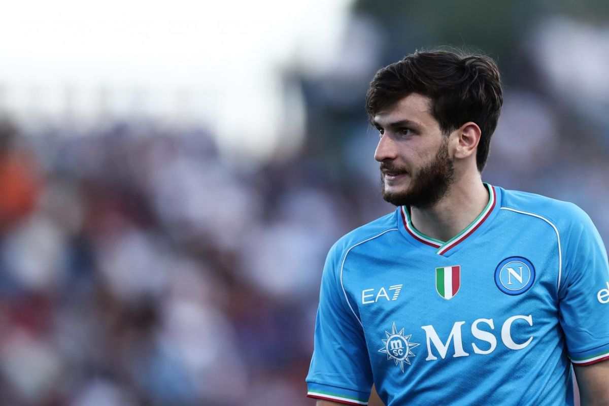 Pressing dalla Premier su Kvara: il piano del Napoli