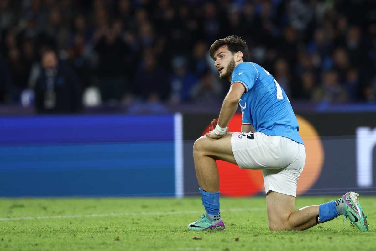 I quotidiani sottolineano la prestazione opaca di Kvaratskhelia: le pagelle