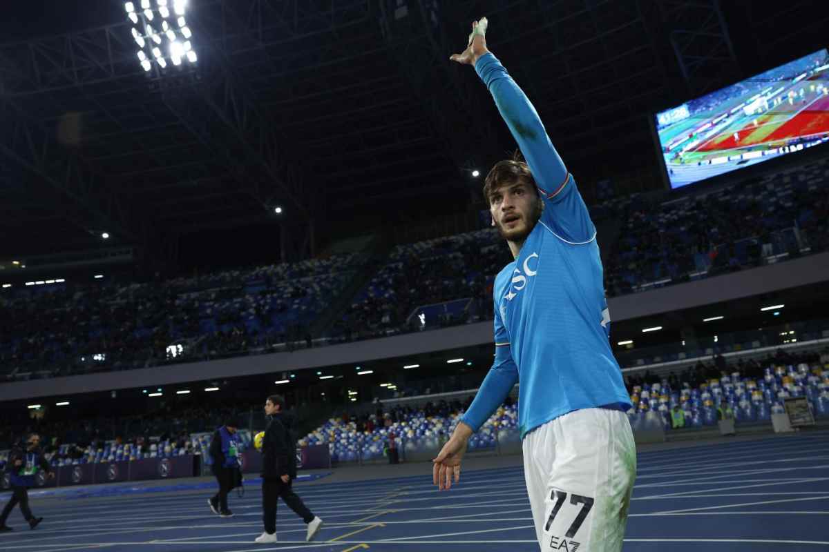 Kvaratskhelia è il calciatore con più dribbling in Champions League