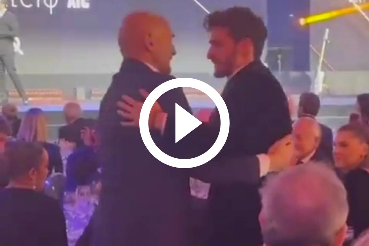 Bellissimo abbraccio tra Spalletti e Kvara