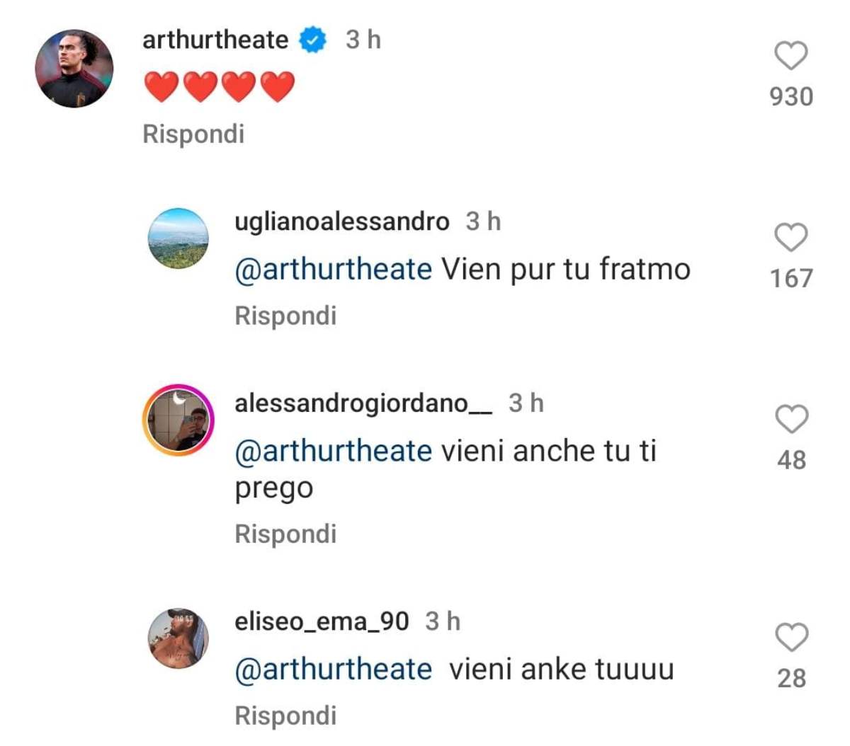 Theate commenta il post del Napoli