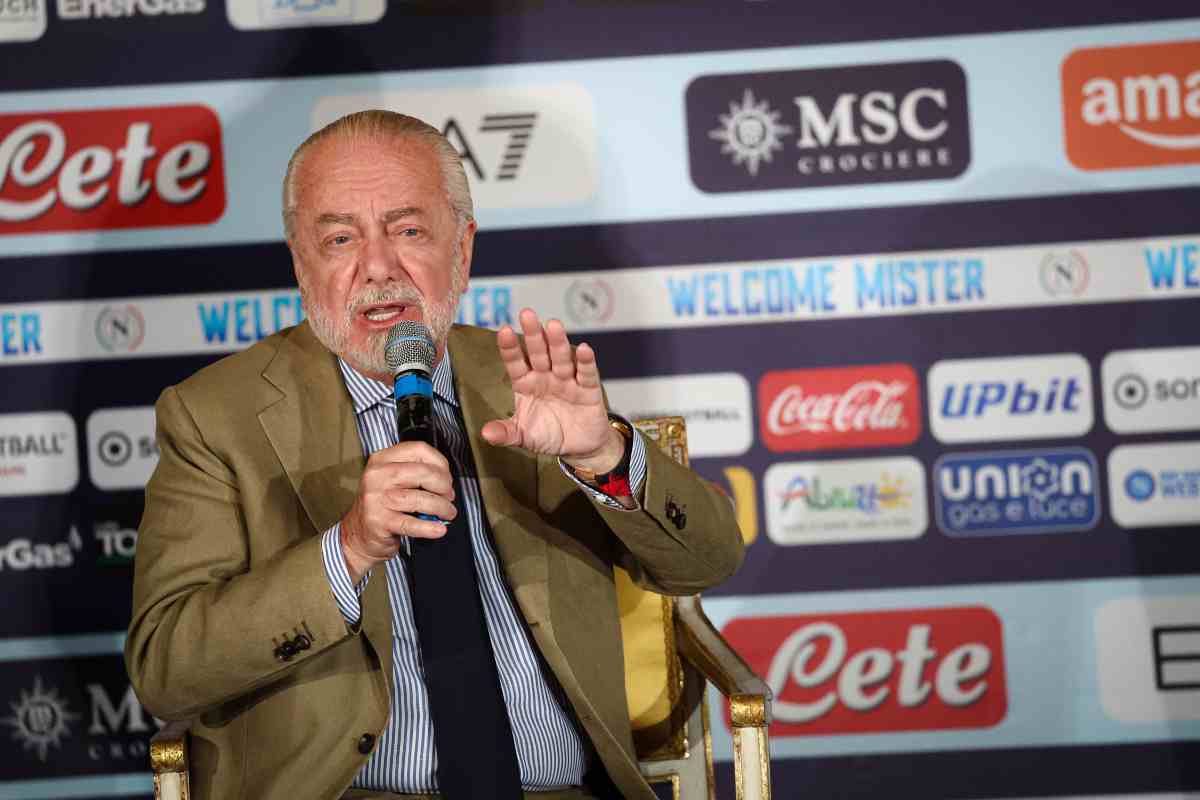 De Laurentiis interviene nel battibecco social tra l'agente di Kvaratskhelia e Osimhen