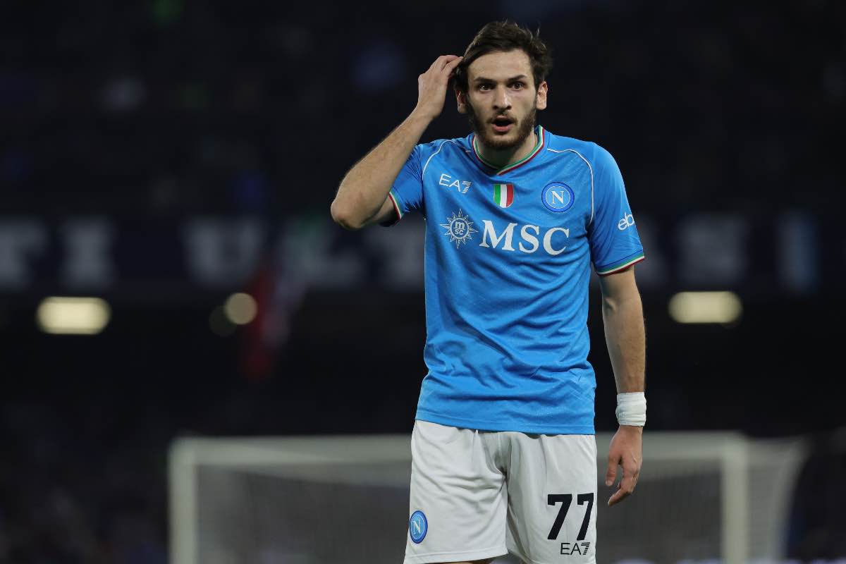 Kvara va liberato dalla fascia sinistra