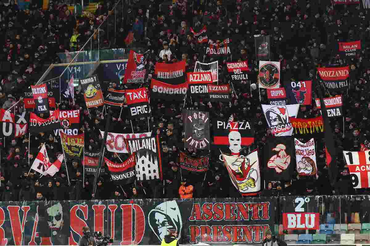 Cori contro Napoli dopo le offese razziste a Maignan