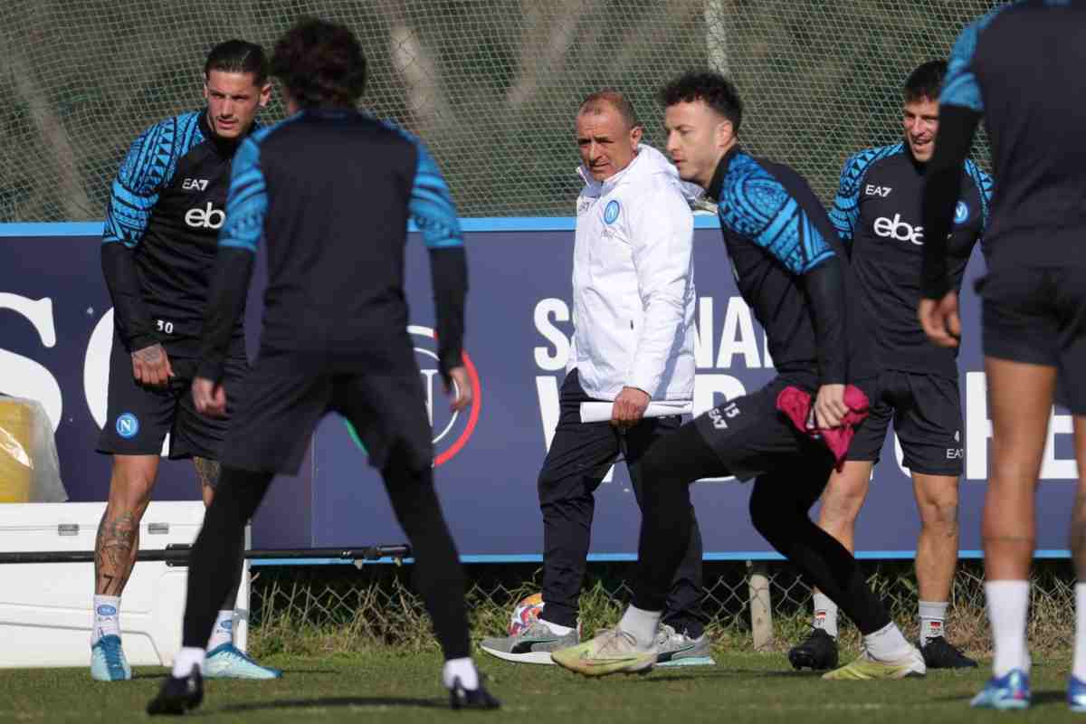 Calzona e Sinatti riabbracciano lo spogliatoio azzurro: la reazione dei calciatori