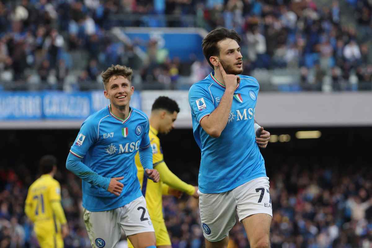 Rinnovo Kvaratskhelia Napoli