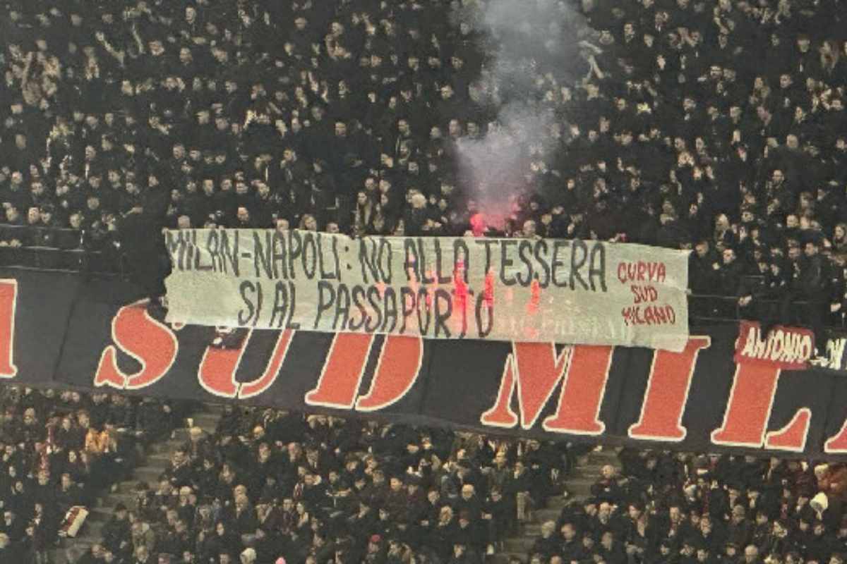 Striscioni Milan Napoli