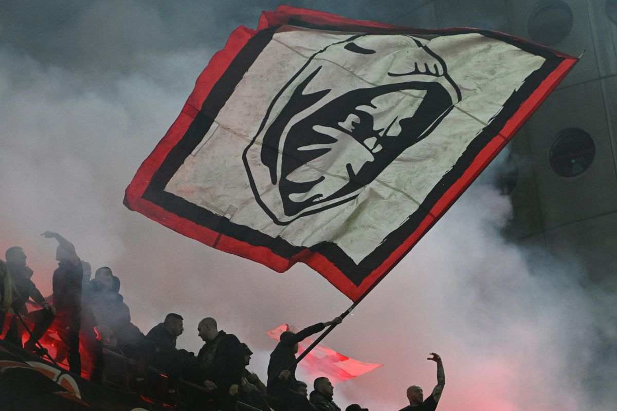 Milan-Napoli: scenario vergognoso a San Siro