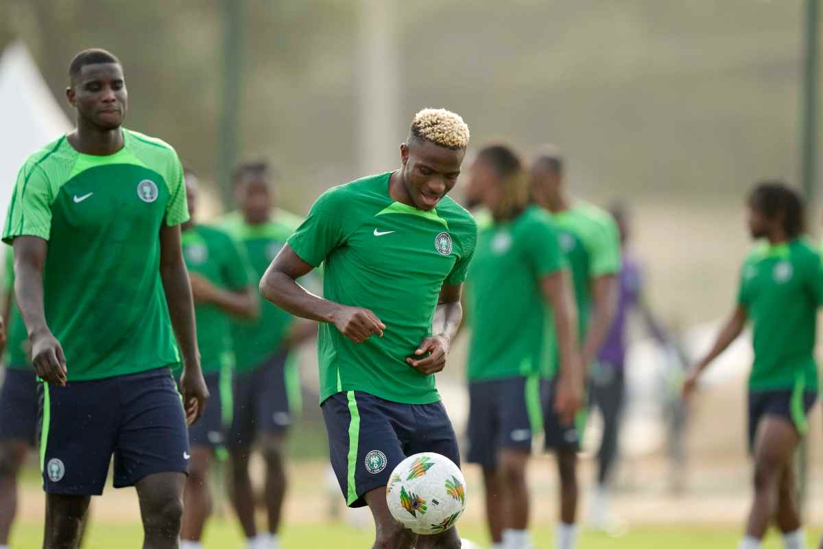 Osimhen in campo con la Nigeria